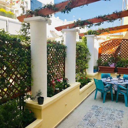 Oasis Veranda Under Columns.Kolonaki Embassy Area. Athens Luaran gambar