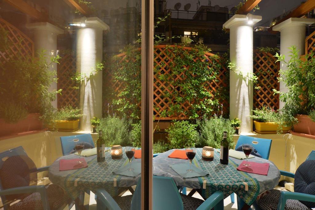 Oasis Veranda Under Columns.Kolonaki Embassy Area. Athens Luaran gambar